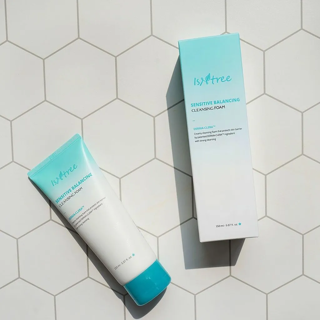 Isntree Sensitive Balancing Cleansing Foam 150ml