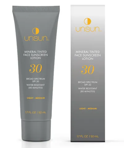 Mineral Tinted Face Sunscreen SPF 30 (Light/Med)