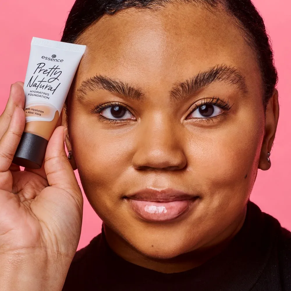 pretty natural hydrating foundation