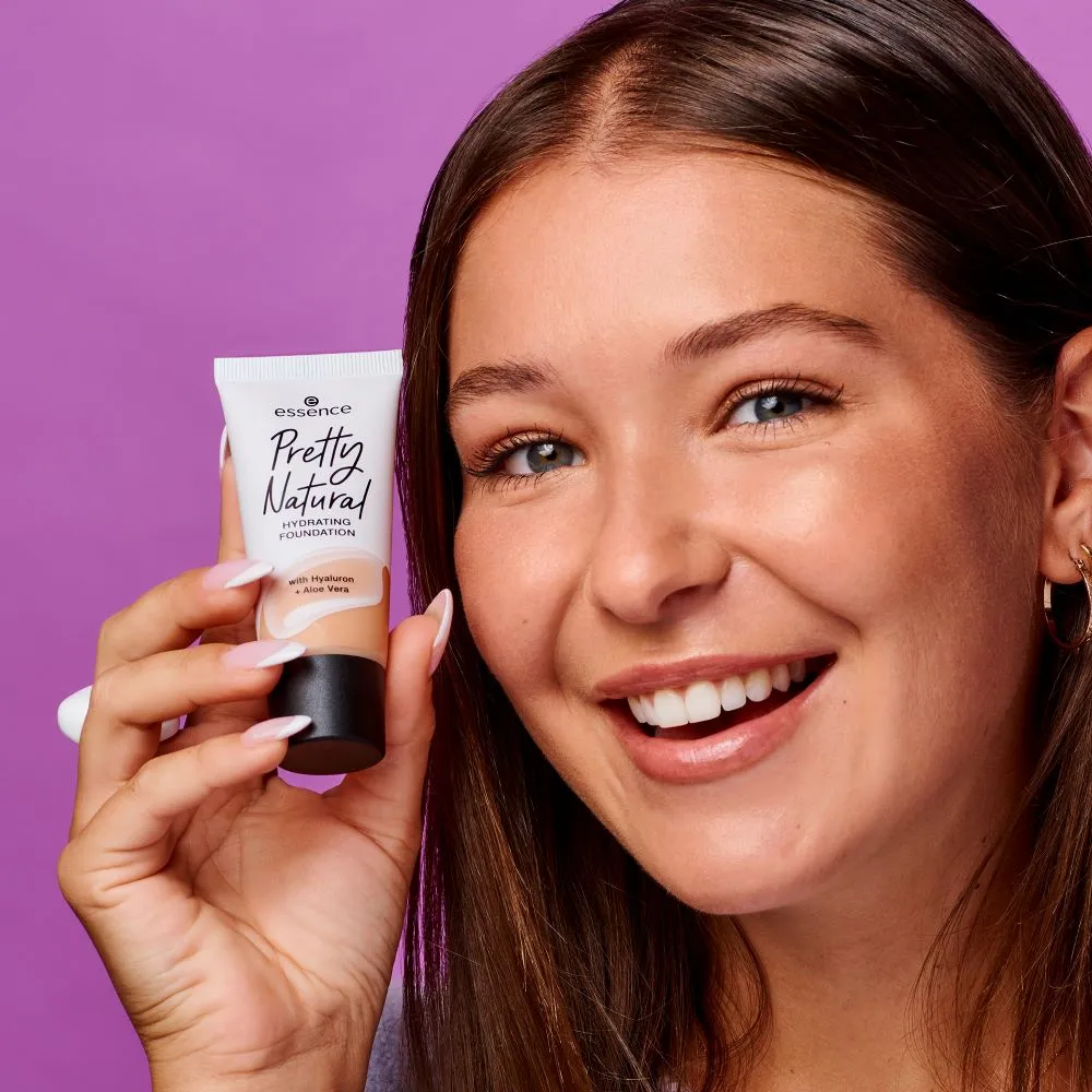 pretty natural hydrating foundation
