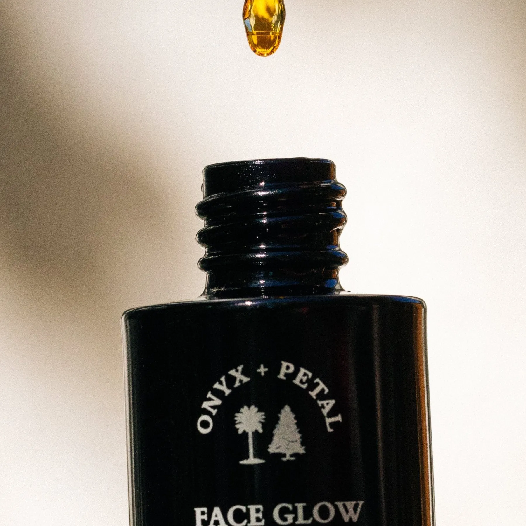 Vine Face Glow Radiant-Aging Serum 1oz